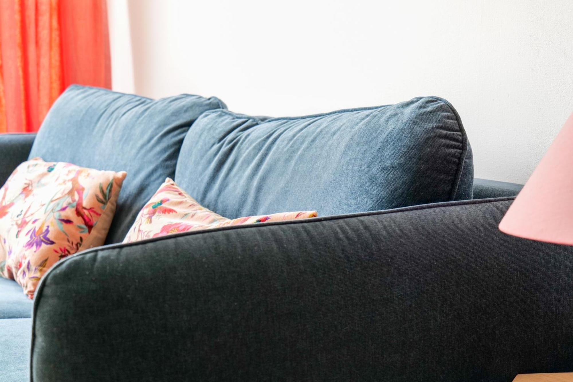 Apartment Renove Avec Gout Et Idealement Situe A Deux Pas Du Remblai