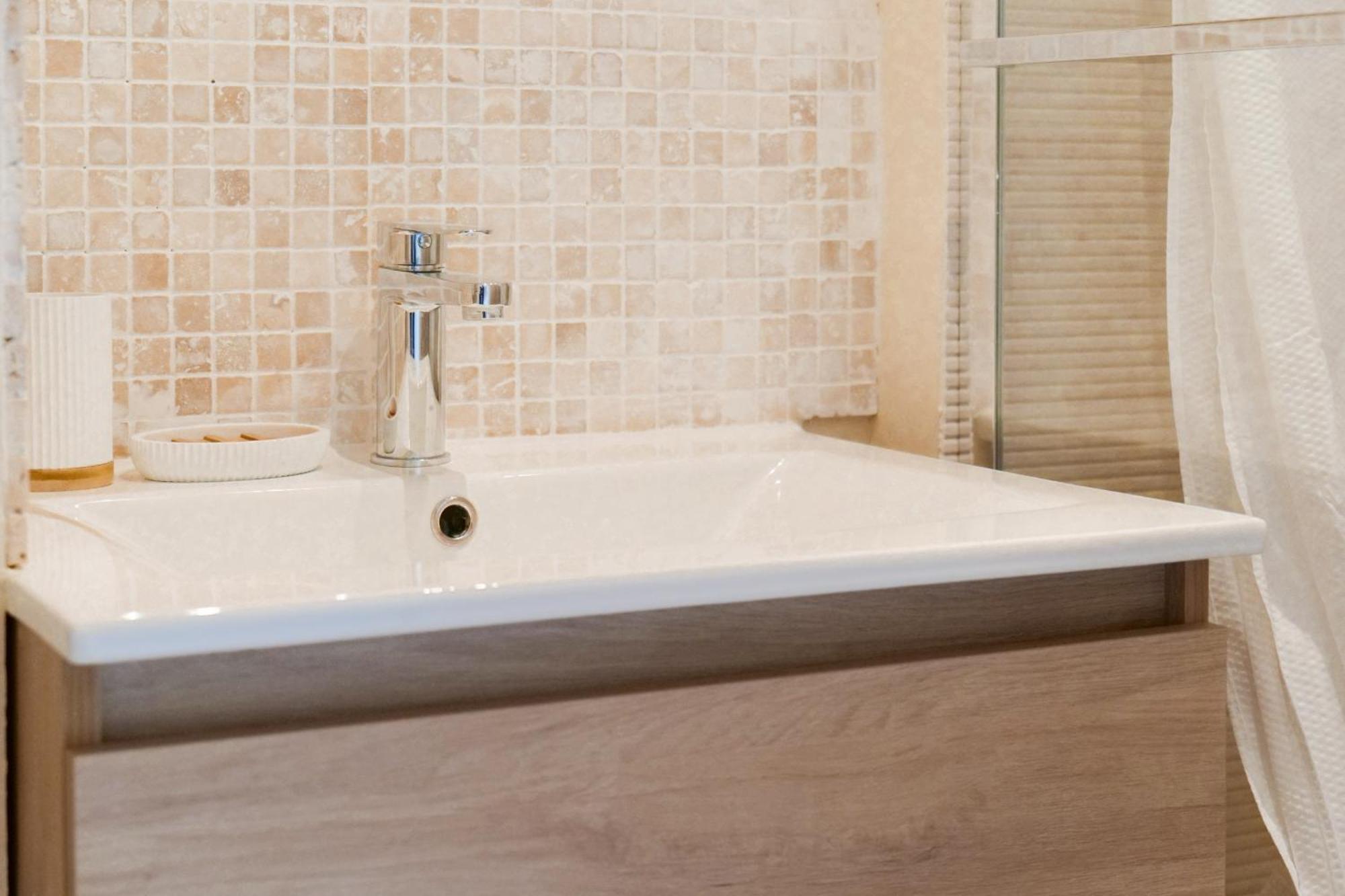 Apartment Renove Avec Gout Et Idealement Situe A Deux Pas Du Remblai Les Sables-d'Olonne