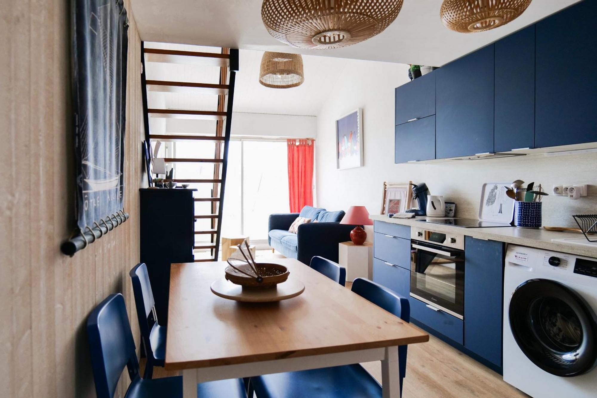Renove Avec Gout Et Idealement Situe A Deux Pas Du Remblai Apartment