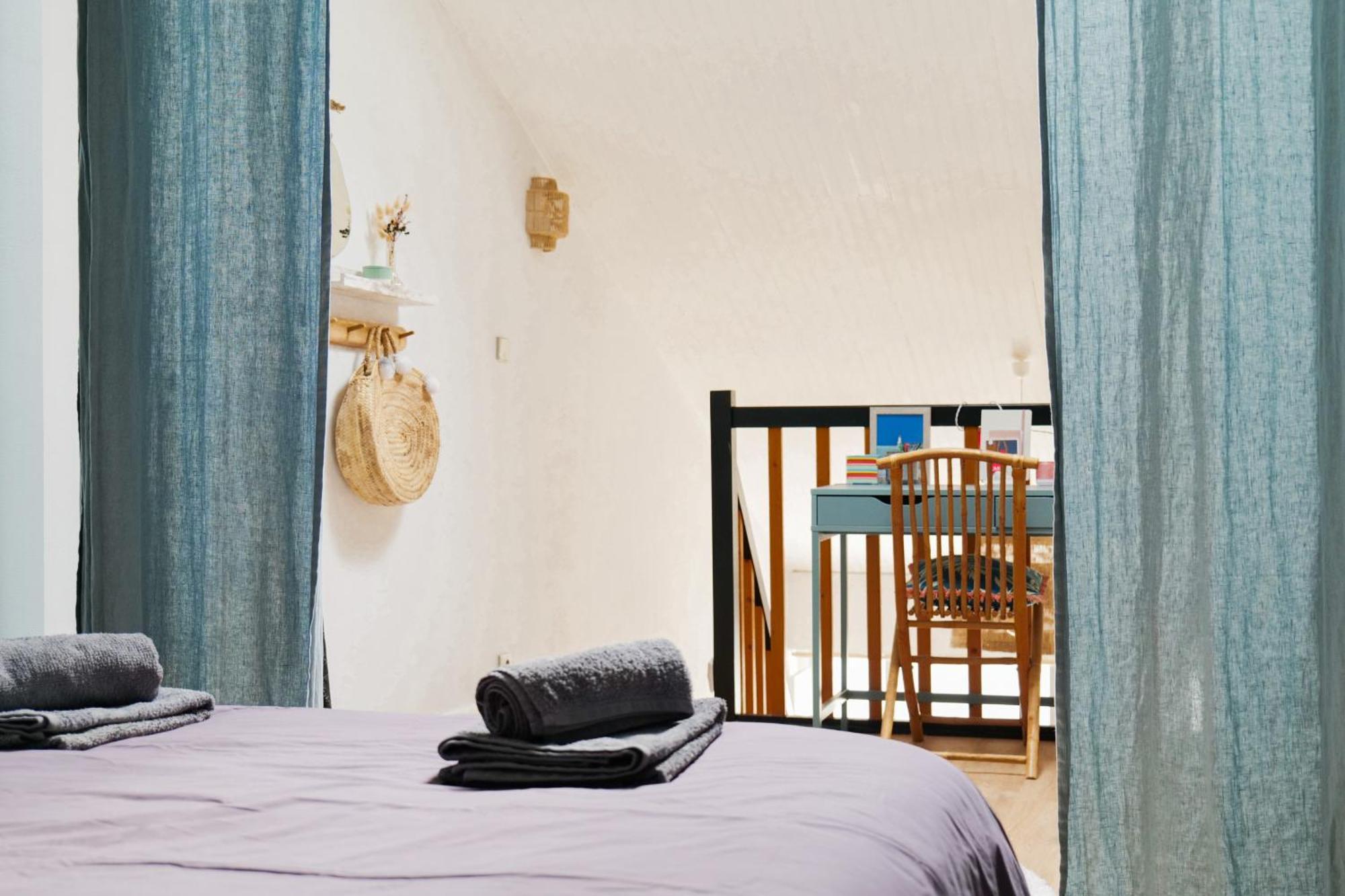 Renove Avec Gout Et Idealement Situe A Deux Pas Du Remblai Les Sables-d'Olonne